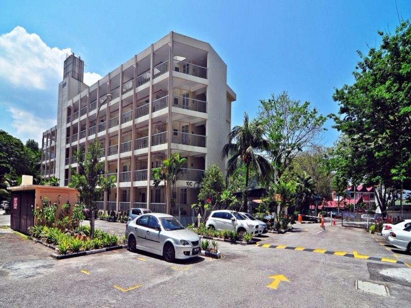Bayu Emas Apartment By Wellington Resorts Batu Feringgi Buitenkant foto