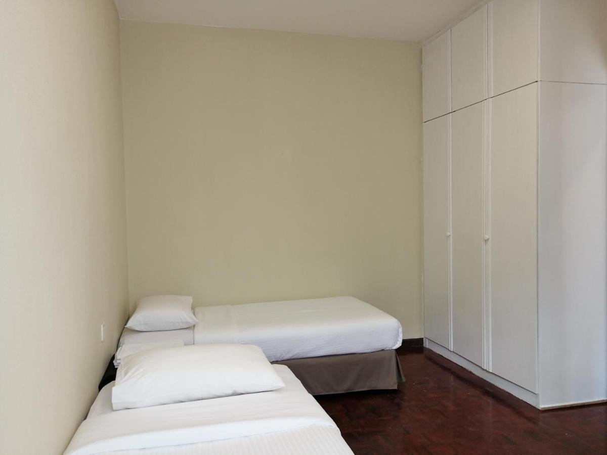 Bayu Emas Apartment By Wellington Resorts Batu Feringgi Buitenkant foto